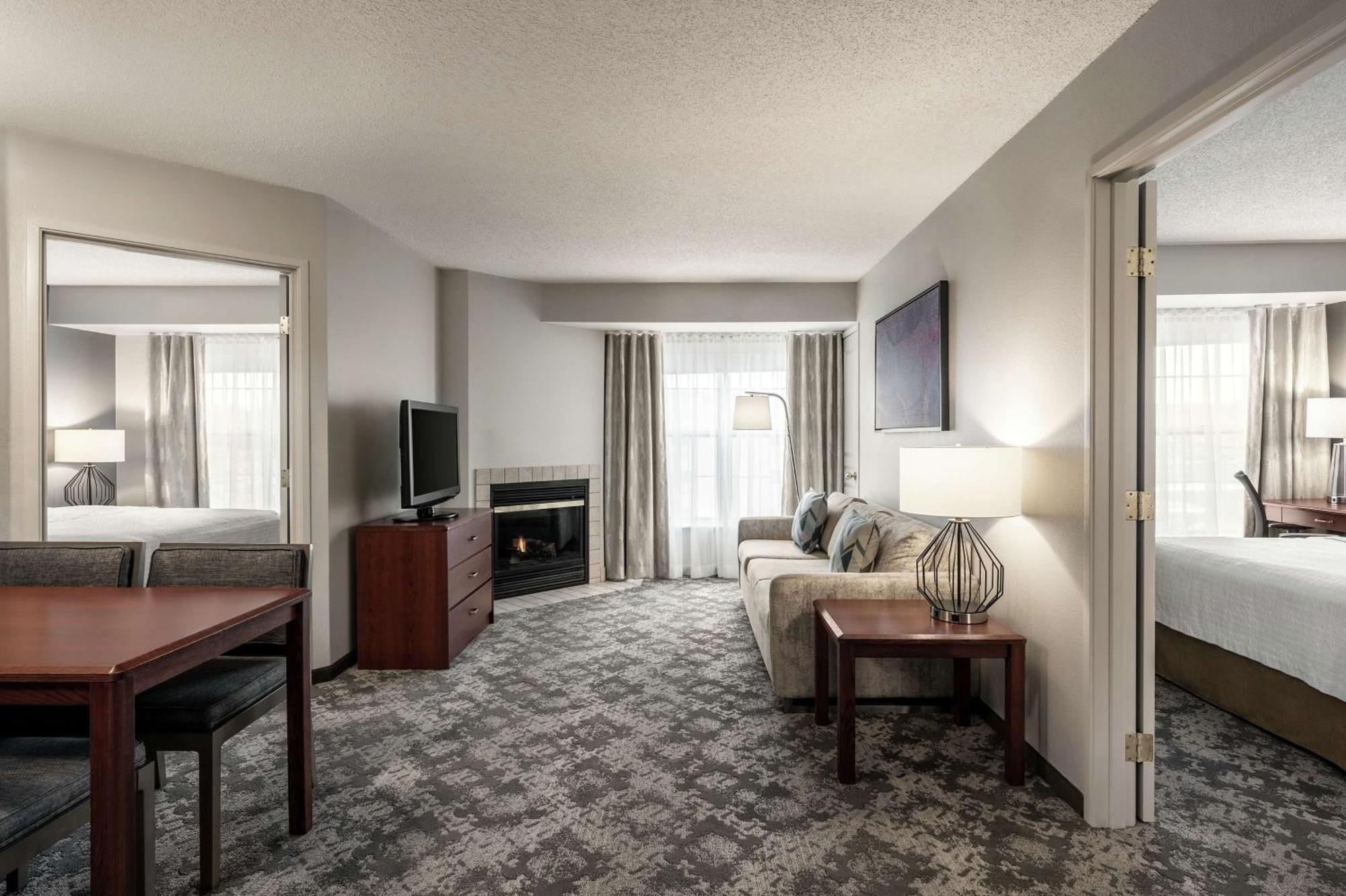 Homewood Suites By Hilton Erie Kearsarge Exterior photo