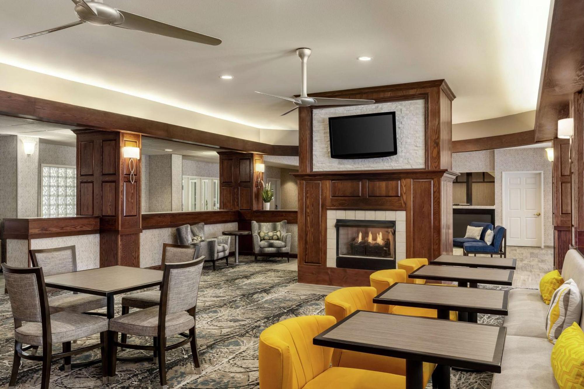 Homewood Suites By Hilton Erie Kearsarge Exterior photo