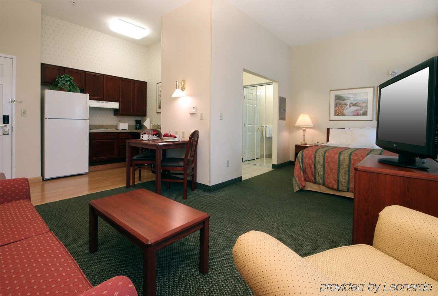 Homewood Suites By Hilton Erie Kearsarge Exterior photo